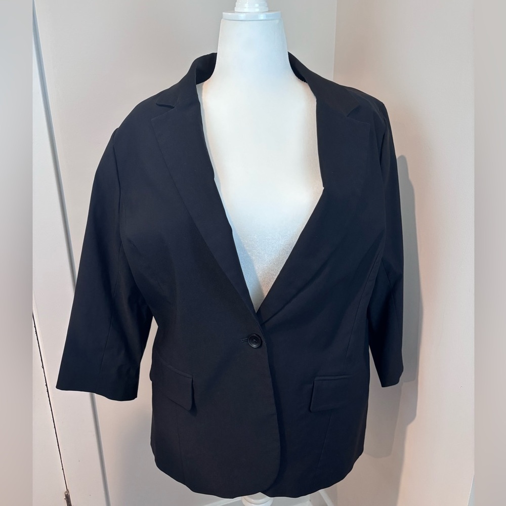 Torrid Plus Size 3 (3X / 22) Black One-Button Blazer Jacket Career Workwear